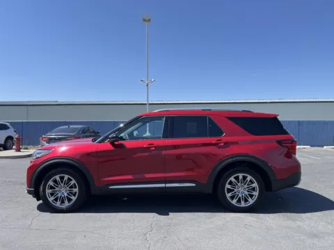 Photos of 2025 Ford Explorer Platinum for sale in Moses Lake, WA at Ford of Moses Lake