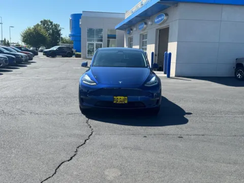 Blue 2023 Tesla Model Y Long Range for sale in Moses Lake, WA