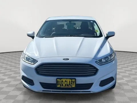 White 2016 Ford Fusion S for sale in Moses Lake, WA