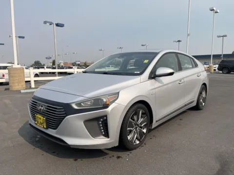 Silver 2018 HYUNDAI IONIQ HYBRID SEDAN for sale in Moses Lake, WA