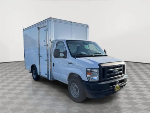 White 2023 FORD E-Series E-350 SD for sale in Moses Lake, WA