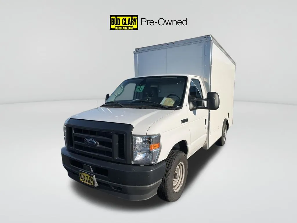 White 2023 Ford E-350SD for sale in Moses Lake, WA