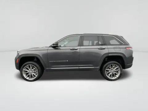 Photos of 2022 Jeep Grand Cherokee Summit for sale in Moses Lake, WA at Ford of Moses Lake