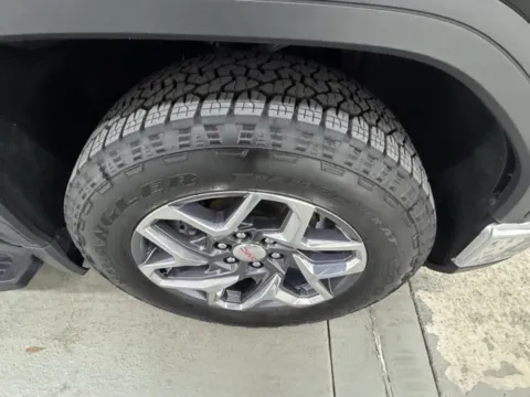 More photos of 2023 GMC Sierra 1500 SLT at Woody Folsom Chevrolet GMC, GA