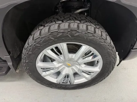 More photos of 2023 Chevrolet Silverado 1500 High Country at Woody Folsom Chevrolet GMC, GA