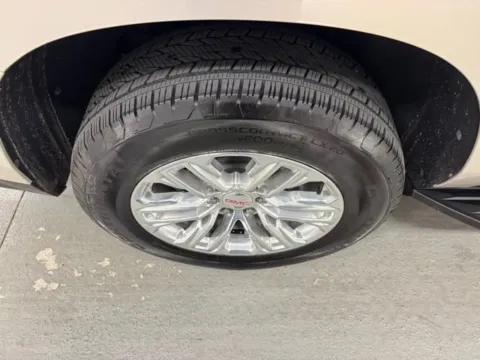 More photos of 2023 GMC Yukon XL SLT at Woody Folsom Chevrolet GMC, GA