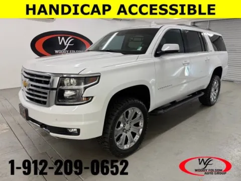 White 2017 Chevrolet Suburban LT for sale in Baxley, GA