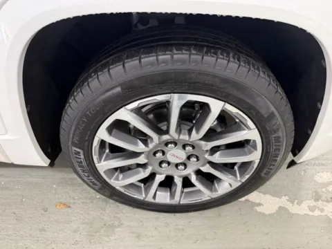 More photos of 2021 GMC Acadia Denali at Woody Folsom Chevrolet GMC, GA