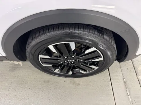 More photos of 2023 Kia Telluride SX Prestige at Woody Folsom Chevrolet GMC, GA