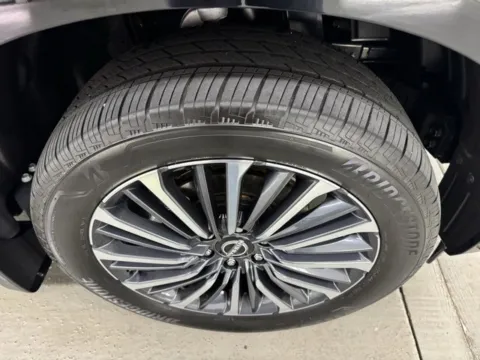 More photos of 2025 Nissan Armada Platinum Reserve at Woody Folsom Chevrolet GMC, GA