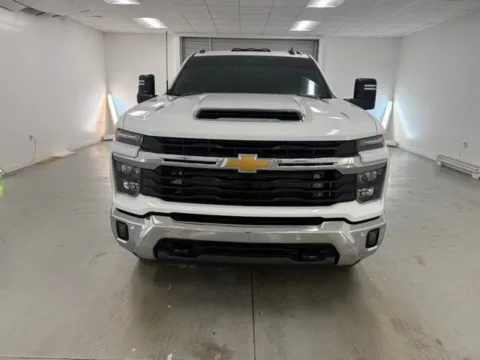 Photos of 2025 Chevrolet Silverado 3500HD LT for sale in Baxley, GA at Woody Folsom Chevrolet GMC