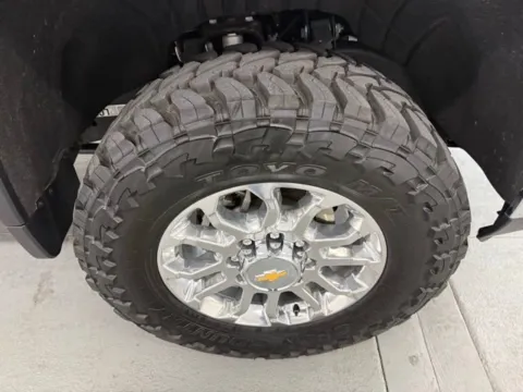 More photos of 2025 Chevrolet Silverado 2500HD LTZ at Woody Folsom Chevrolet GMC, GA