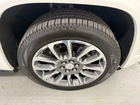 More photos of 2022 GMC Acadia Denali at Woody Folsom Chevrolet GMC, GA