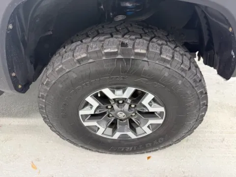 More photos of 2019 Toyota Tacoma SR5 at Woody Folsom Chevrolet GMC, GA