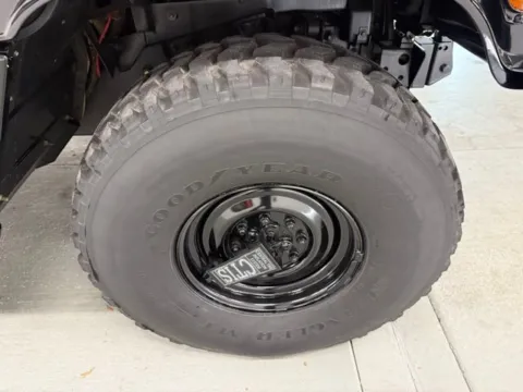 More photos of 1996 AM General Hummer Wagon at Woody Folsom Chevrolet GMC, GA