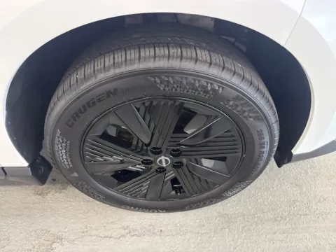 More photos of 2025 Nissan Murano SV at Woody Folsom Chevrolet GMC, GA