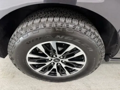 More photos of 2025 Ford Expedition Max Platinum at Woody Folsom Chevrolet GMC, GA