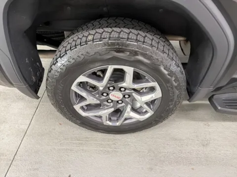More photos of 2025 GMC Sierra 1500 SLT at Woody Folsom Chevrolet GMC, GA