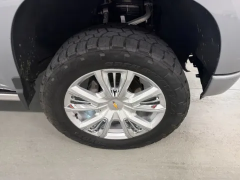 More photos of 2025 Chevrolet Silverado 1500 High Country at Woody Folsom Chevrolet GMC, GA