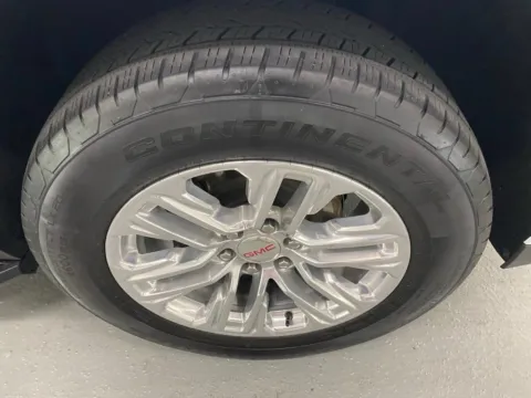 More photos of 2024 GMC Yukon SLT at Woody Folsom Chevrolet GMC, GA