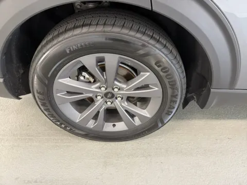 More photos of 2023 Ford Explorer XLT at Woody Folsom Chevrolet GMC, GA