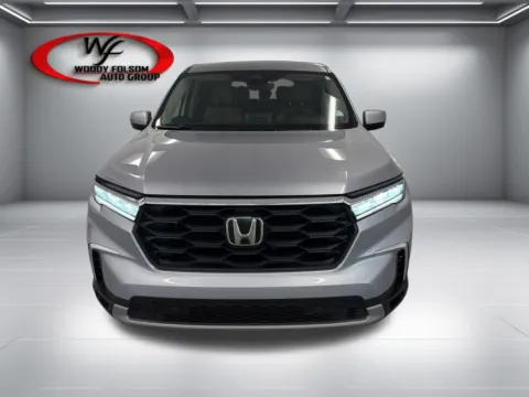 Photos of 2023 Honda Pilot EX-L 7 Passenger for sale in Baxley, GA at Woody Folsom Chevrolet GMC
