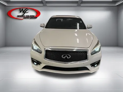 Photos of 2019 INFINITI Q70 3.7 LUXE for sale in Baxley, GA at Woody Folsom Chevrolet GMC