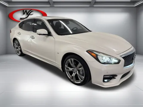 Another view of 2019 INFINITI Q70 3.7 LUXE for sale in Baxley, GA at Woody Folsom Chevrolet GMC