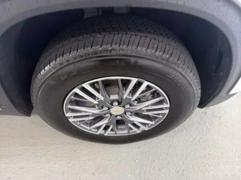 More photos of 2026 Chevrolet Traverse FWD LT at Woody Folsom Chevrolet GMC, GA