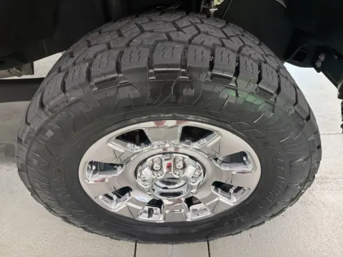 More photos of 2023 Ford Super Duty F-250 SRW LARIAT at Woody Folsom Chevrolet GMC, GA