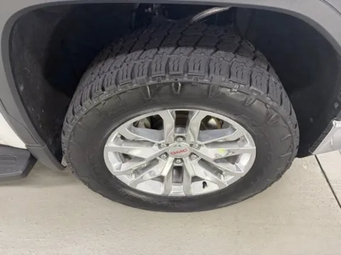 More photos of 2021 GMC Sierra 1500 SLT at Woody Folsom Chevrolet GMC, GA