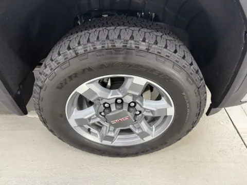 More photos of 2025 GMC Sierra 2500HD SLT at Woody Folsom Chevrolet GMC, GA