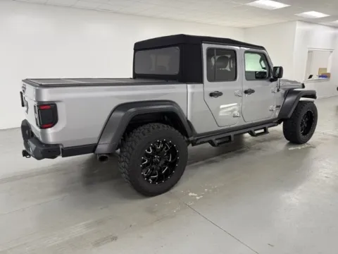 More photos of 2020 Jeep Gladiator Sport S at Woody Folsom Chevrolet GMC, GA