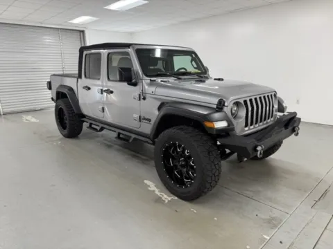 Another view of 2020 Jeep Gladiator Sport S for sale in Baxley, GA at Woody Folsom Chevrolet GMC