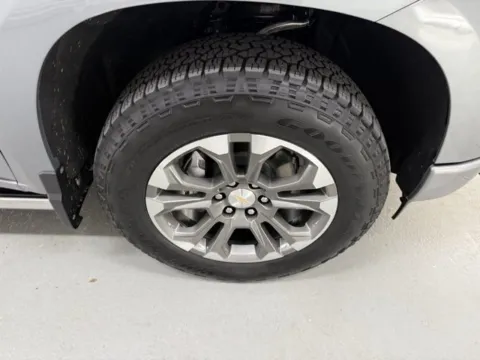 More photos of 2025 Chevrolet Silverado 1500 High Country at Woody Folsom Chevrolet GMC, GA