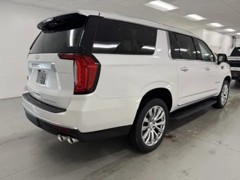 More photos of 2023 GMC Yukon XL Denali at Woody Folsom Chevrolet GMC, GA