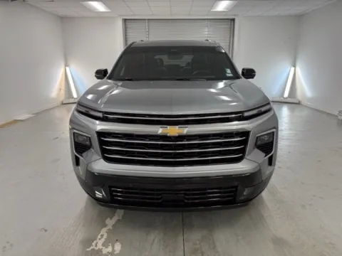 Photos of 2025 Chevrolet Traverse FWD High Country for sale in Baxley, GA at Woody Folsom Chevrolet GMC