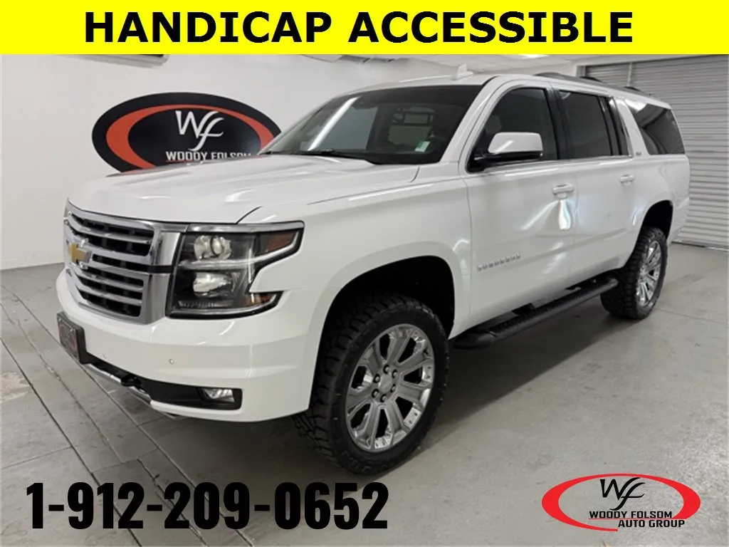 White 2017 Chevrolet Suburban LT for sale in Baxley, GA