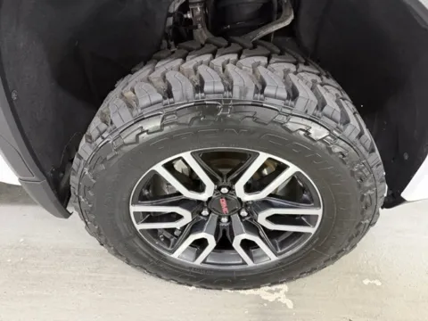 More photos of 2020 GMC Sierra 1500 AT4 at Woody Folsom Chevrolet GMC, GA