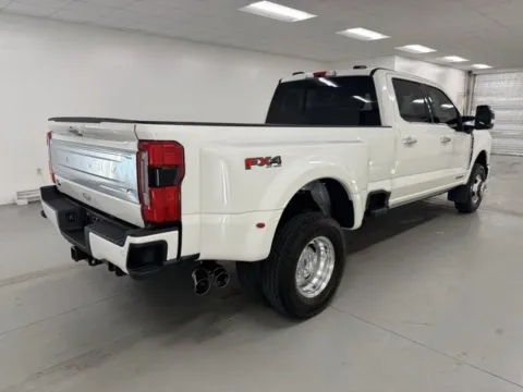 More photos of 2024 Ford Super Duty F-350 DRW Platinum at Woody Folsom Chevrolet GMC, GA