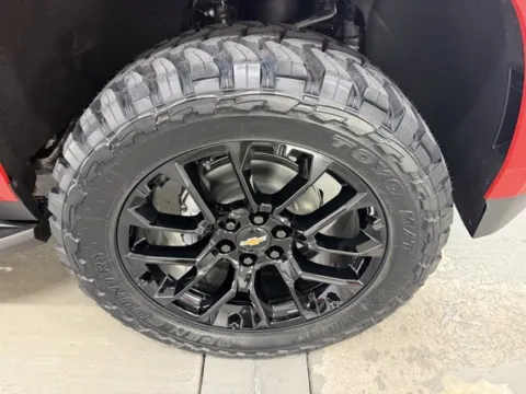 More photos of 2025 Chevrolet Tahoe LT at Woody Folsom Chevrolet GMC, GA