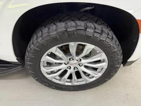 More photos of 2023 GMC Yukon XL Denali at Woody Folsom Chevrolet GMC, GA