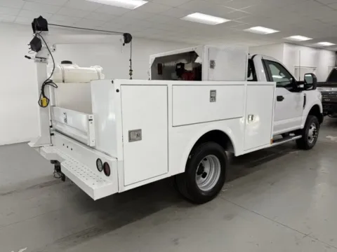 More photos of 2022 Ford Super Duty F-350 DRW XL at Woody Folsom Chevrolet GMC, GA