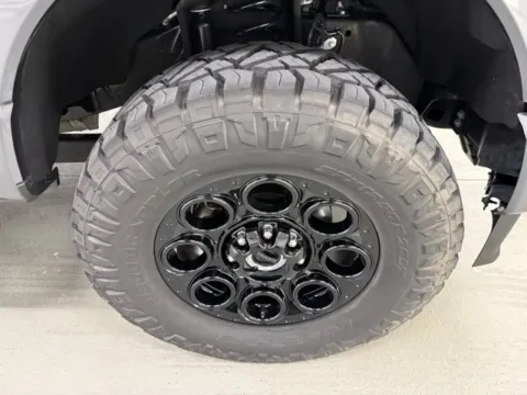 More photos of 2025 Ford Super Duty F-250 SRW LARIAT at Woody Folsom Chevrolet GMC, GA