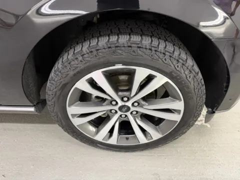 More photos of 2021 Ford Expedition Limited at Woody Folsom Chevrolet GMC, GA