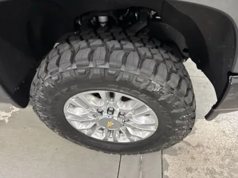 More photos of 2021 Chevrolet Silverado 2500HD High Country at Woody Folsom Chevrolet GMC, GA