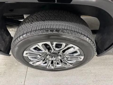 More photos of 2023 GMC Sierra 1500 Denali Ultimate at Woody Folsom Chevrolet GMC, GA