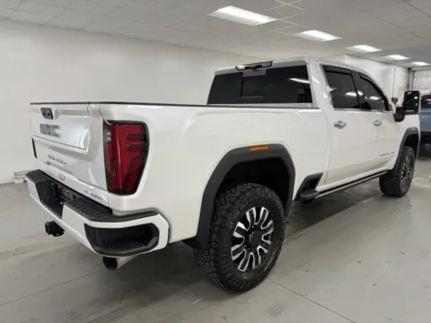 More photos of 2024 GMC Sierra 2500HD Denali Ultimate at Woody Folsom Chevrolet GMC, GA
