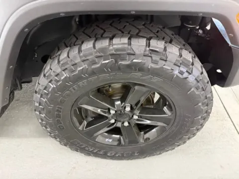 More photos of 2019 Jeep Wrangler Unlimited Sport Altitude at Woody Folsom CDJR of Baxley, GA