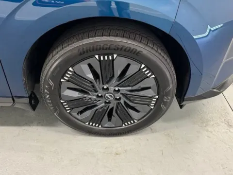 More photos of 2025 Nissan Murano Platinum at Woody Folsom CDJR of Baxley, GA